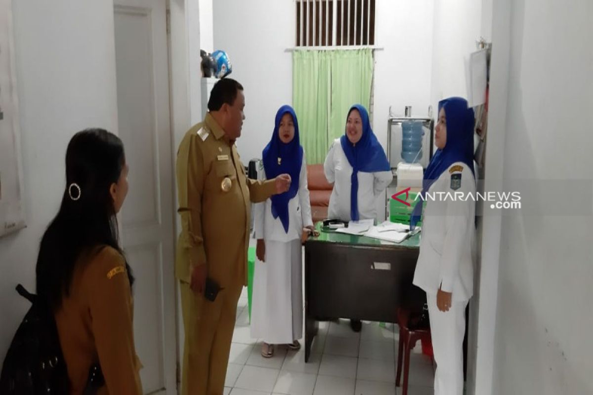 Wali Kota minta petugas RSU Sibolga jadikan pasien sebagai keluarga