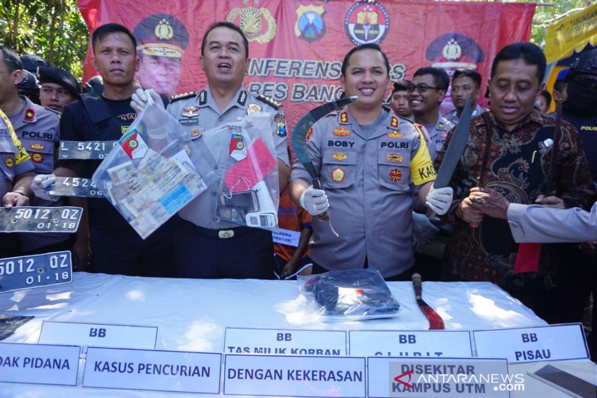 Polisi Bangkalan tangkap kawanan begal Jembatan Suramadu dan UTM