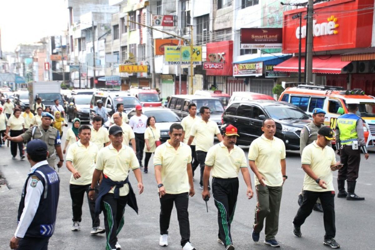 Pemkot Pematangsiantar rayakan Harganas dengan jalan bersama