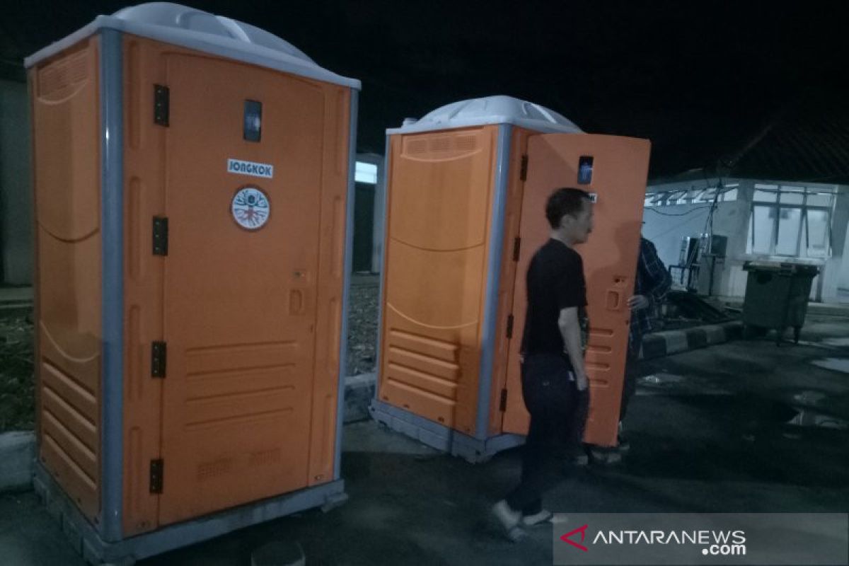 Pengungsi pencari suaka keluhkan toilet dan kondisi kesehatan