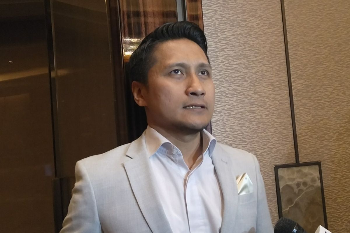Arie Untung kenang pilot Sriwijaya Air SJ-182 yang ternyata kakak kelas
