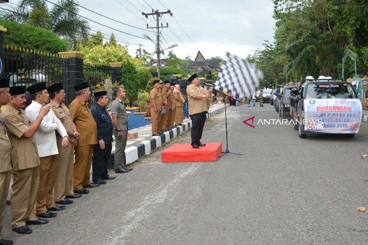 66 calon jamaah haji Sibolga ikuti pawai dan manasik