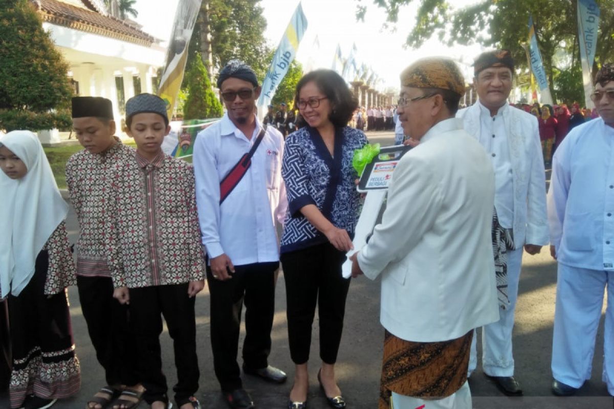 PMI Cianjur terima donasi ambulans dari pelanggan Indomaret