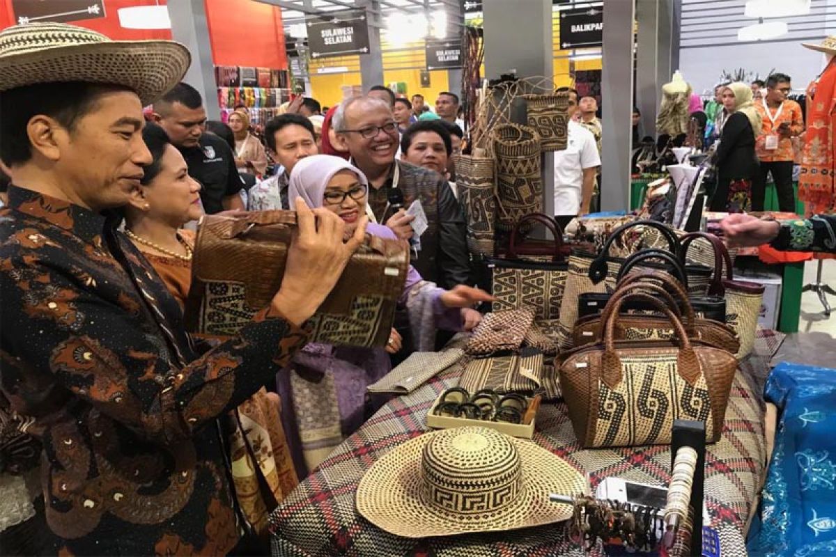 Produk berbahan rotan karya UMKM Kalteng disukai Presiden Jokowi