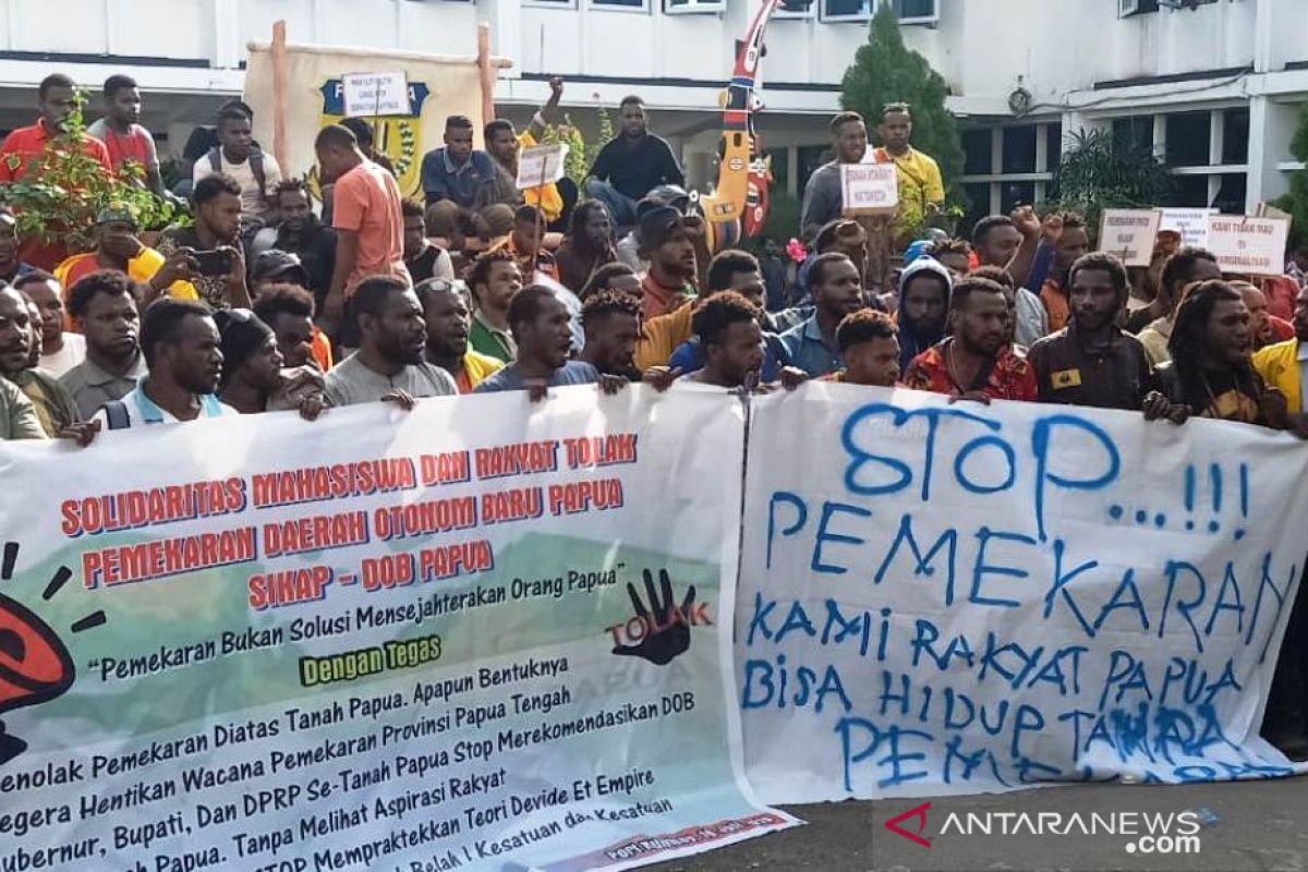 Mahasiswa dan warga tolak wacana DOB Provinsi Papua Tengah