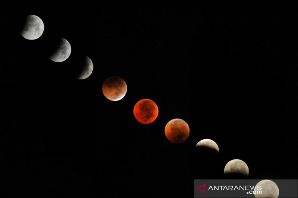 Lapan Agam observed a partial lunar eclipse at Payakumbuh