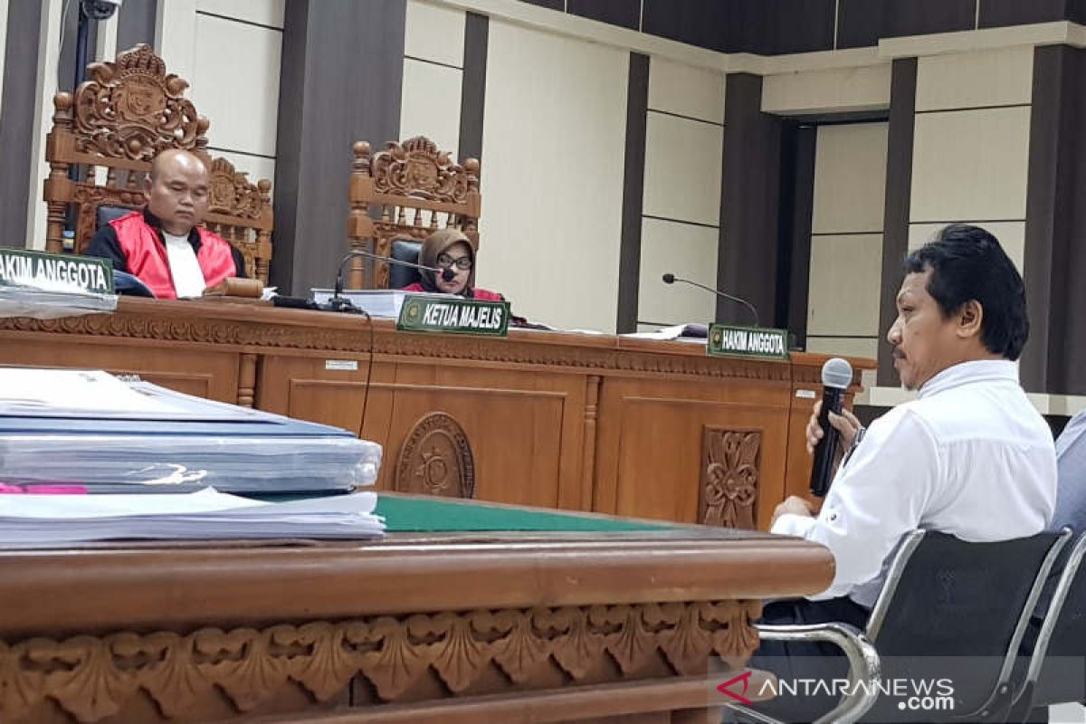 Pejabat MA kenalkan Bupati Jepara kepada Ketua PN Semarang