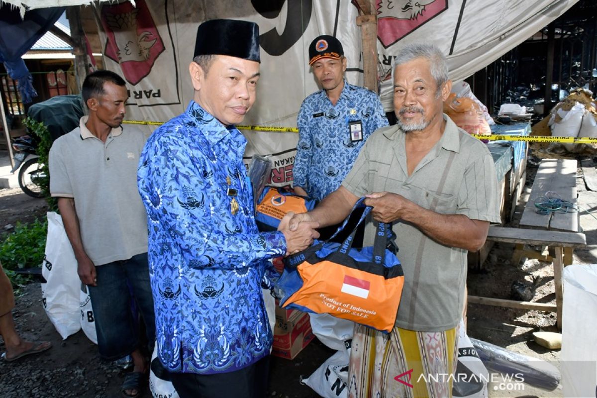 Sekda HSS serahkan bantuan Jalan Gambir Amawang Kiri