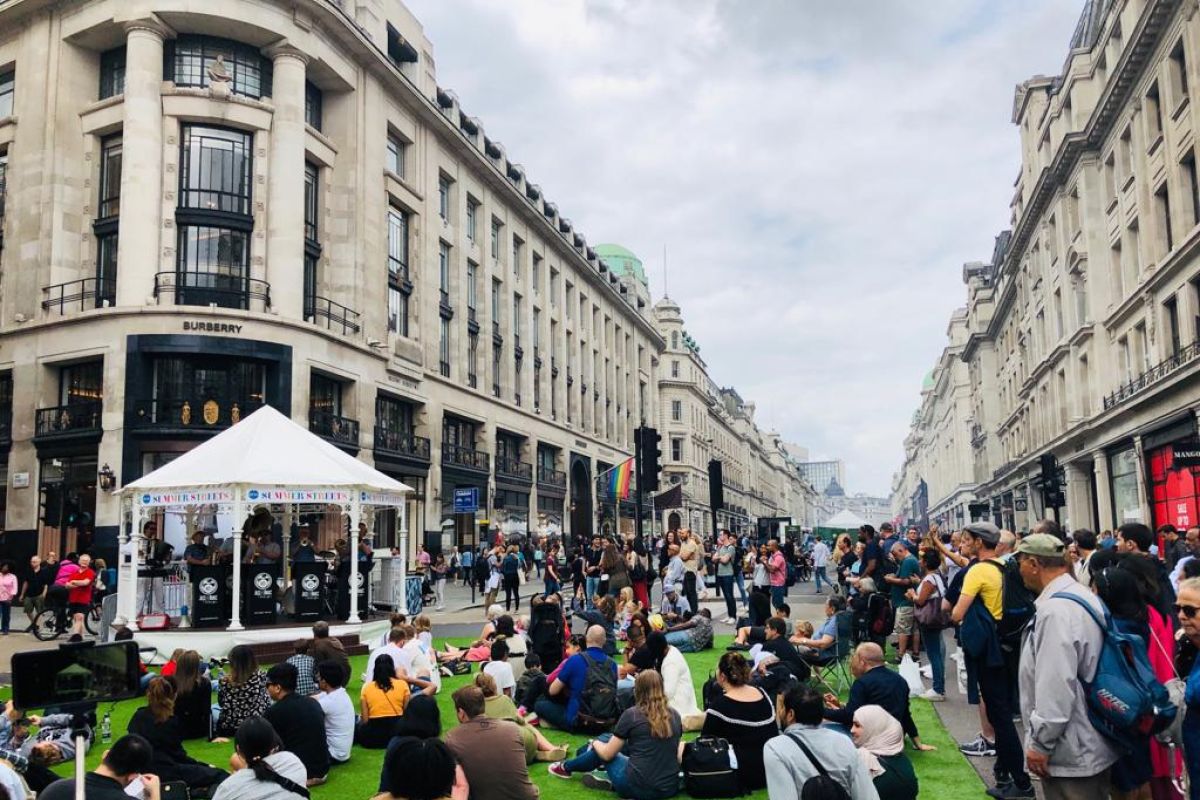 Festival musim panas peringati 200 tahun Regent Street London