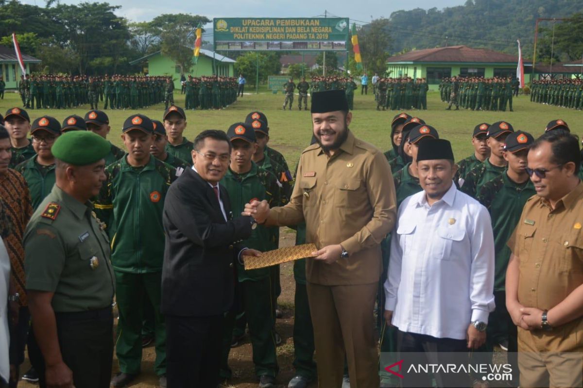 Pemko Padang Panjang beasiswakan 50 anak di PNP