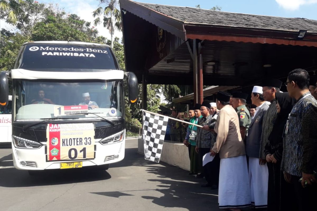 1.410 calon haji Tulungagung diberangkatkan ke Embarkasi Surabaya