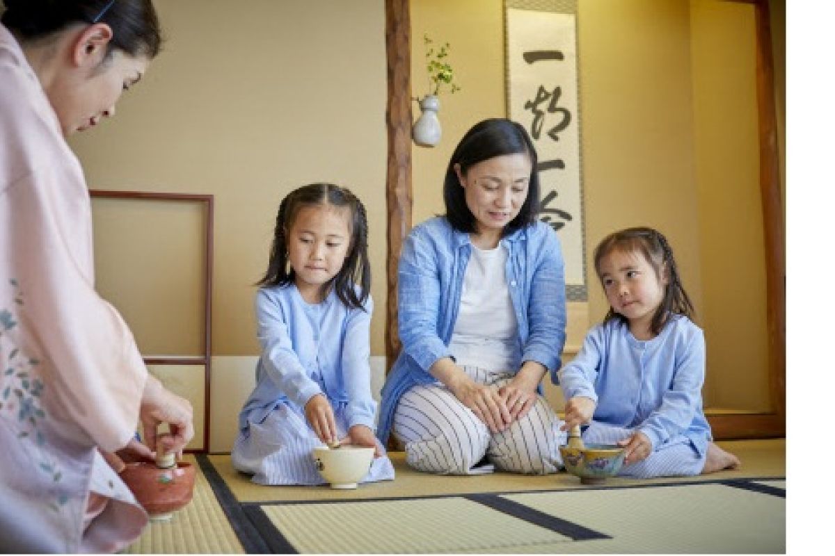 Keio Plaza Hotel Tokyo offers “Tea Ceremony Experience and Luxurious Accommodations for Families” package