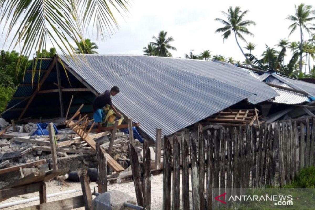 Korban gempa Halmahera Selatan enam orang