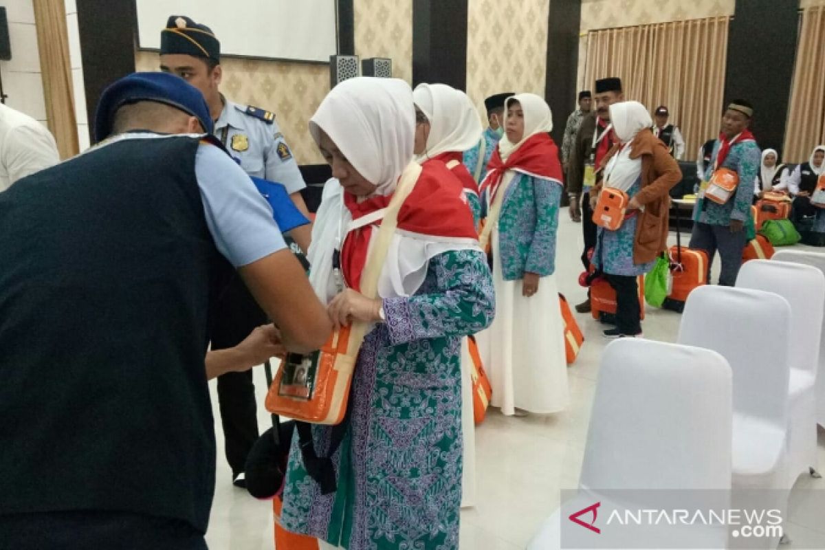 Calon haji Kloter 15 Makassar  khawatirkan ibadah "Arbain"