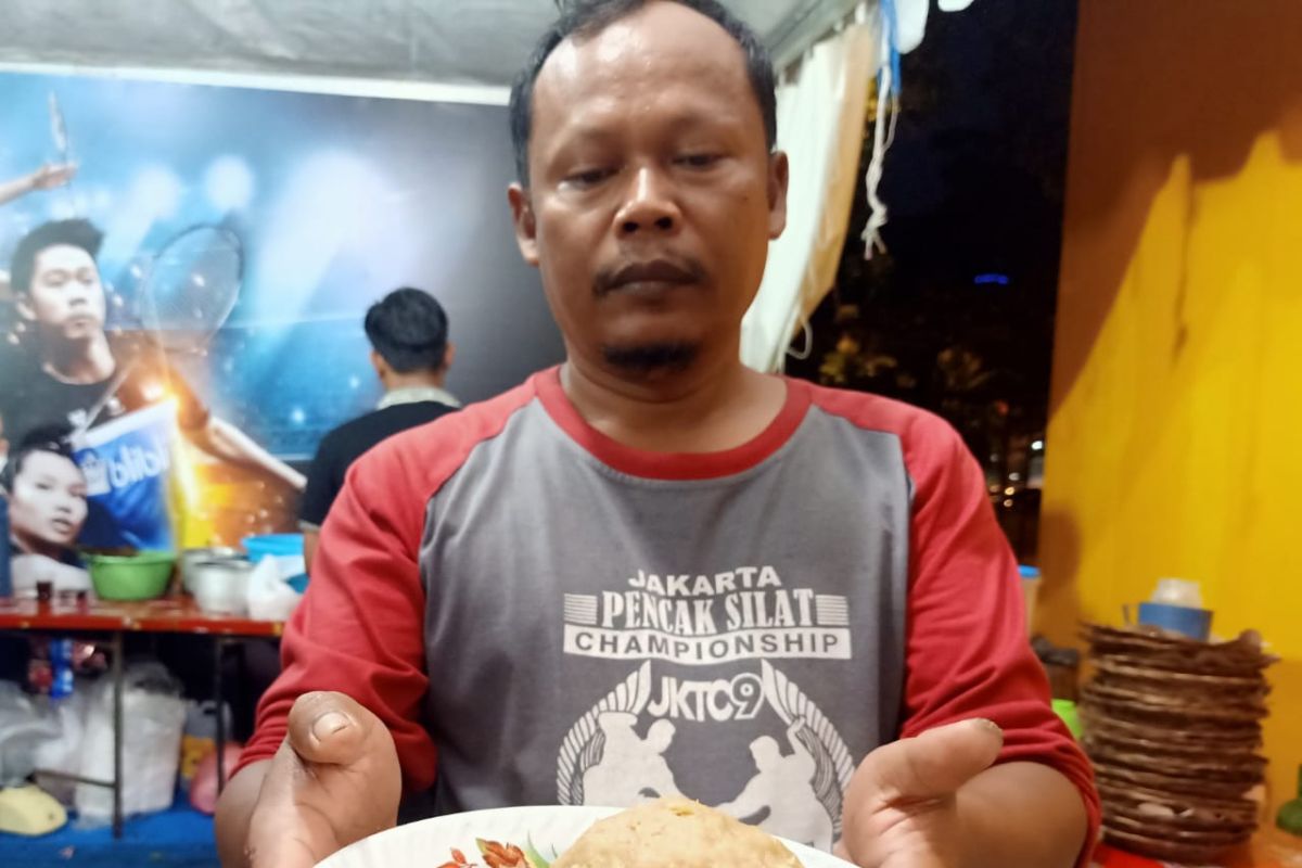 Bakso jumbo menu santap malam pengunjung Indonesia Open 2019