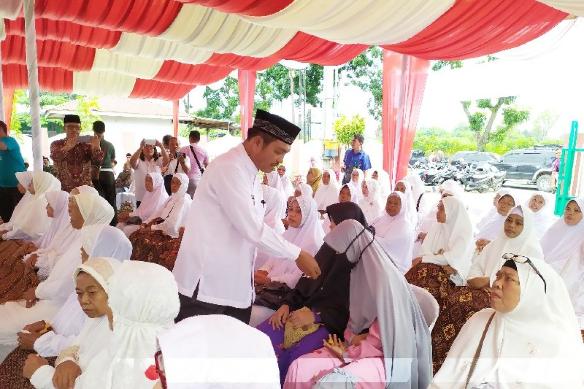 Pemkab Simalungun tepung tawari jamaah calon haji