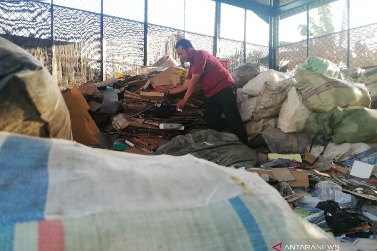 Tahun 2020, satu kecamatan di Waykanan miliki satu bank sampah