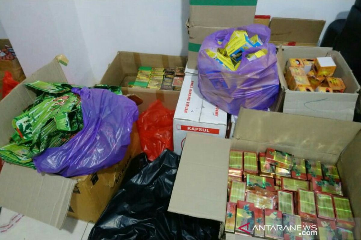 Edar obat ilegal, WNA asal China ditangkap polisi