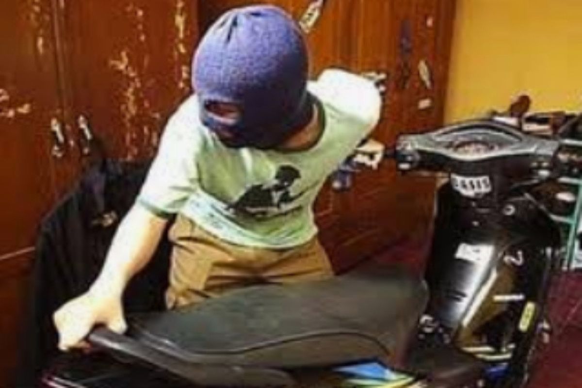 Motor guru dilarikan maling, saat upacara Hari Pramuka di Alun-alun Pandeglang