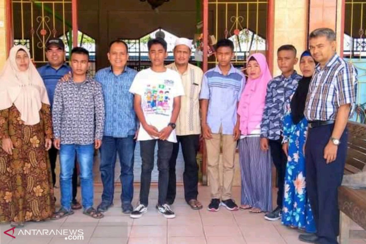 LBH Al Amin berangkatkan empat yatim sekolah di SMK Penerbangan