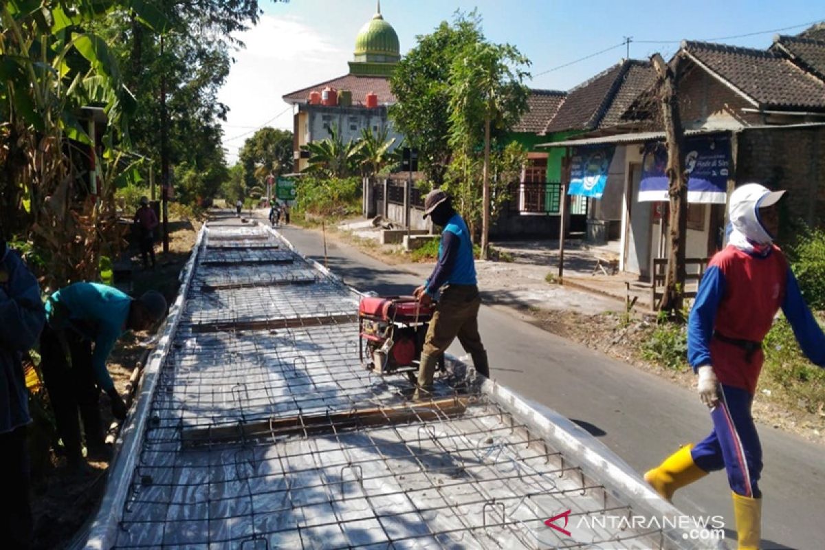 Gubernur Gorontalo sebut pembangunan jalan Botumoputi sudah 48 persen