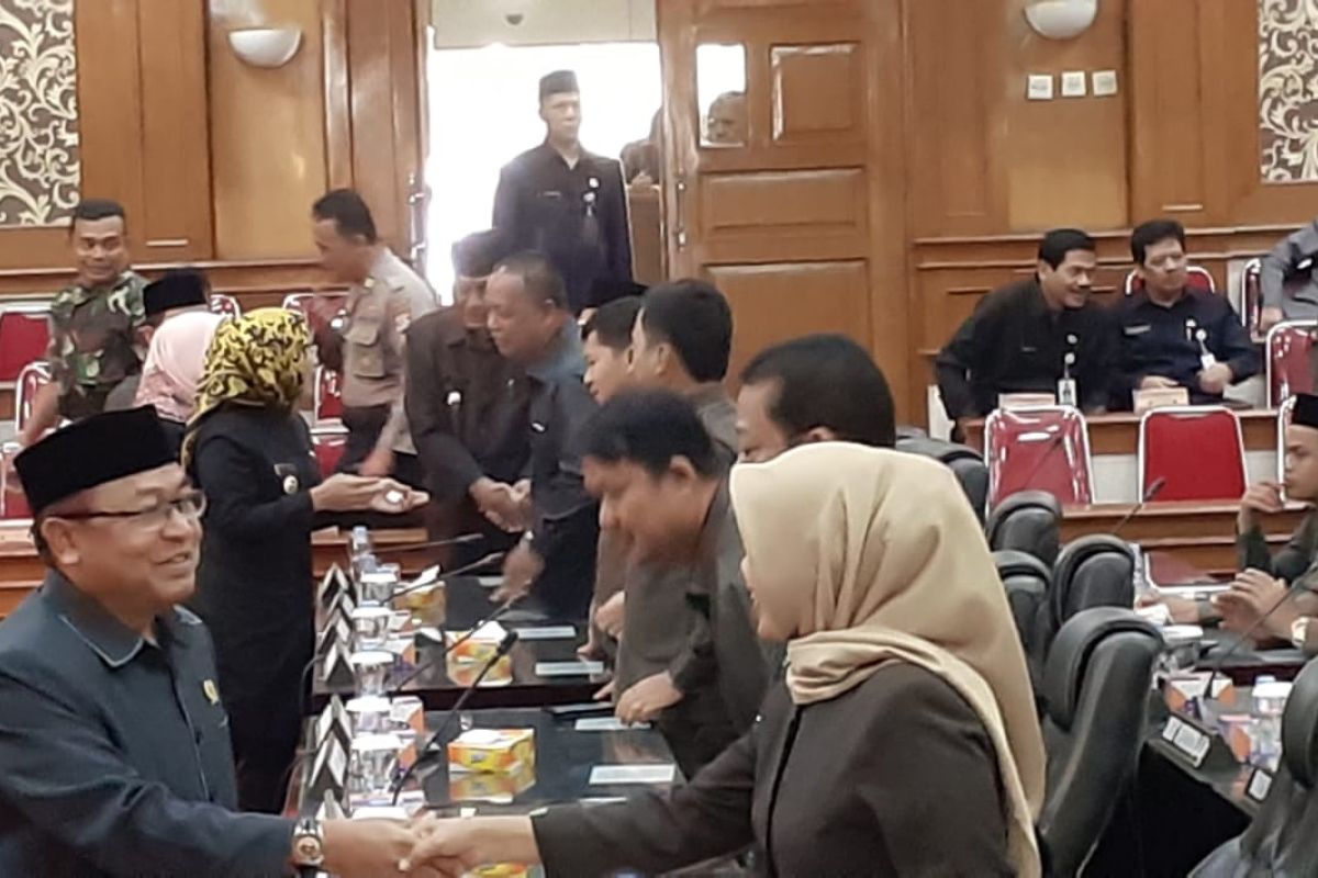 Paripurna diskor, Ketua DPRD Kabupaten Serang geram