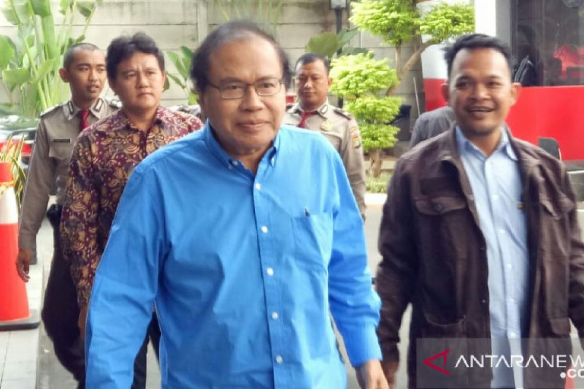 Rizal Ramli penuhi panggilan KPK terkait  kasus BLBI