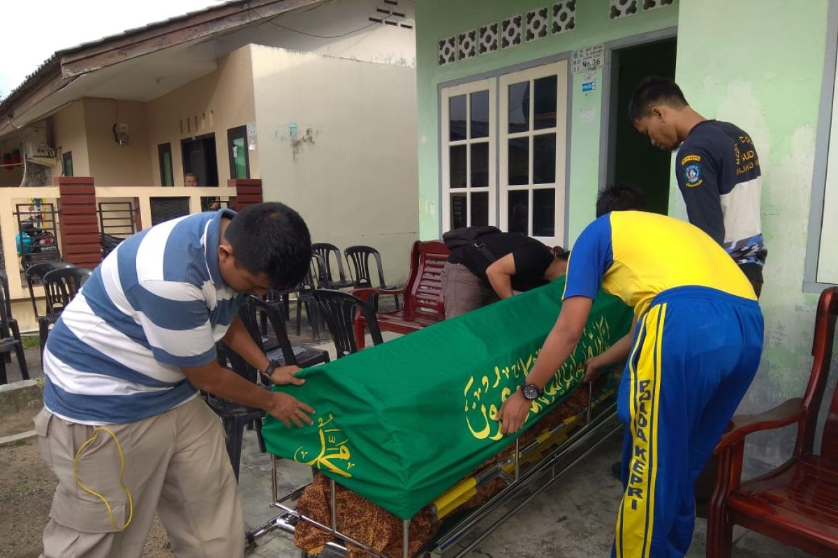 Pria berusia 62 tahun di Tanjungpinang tewas gantung diri