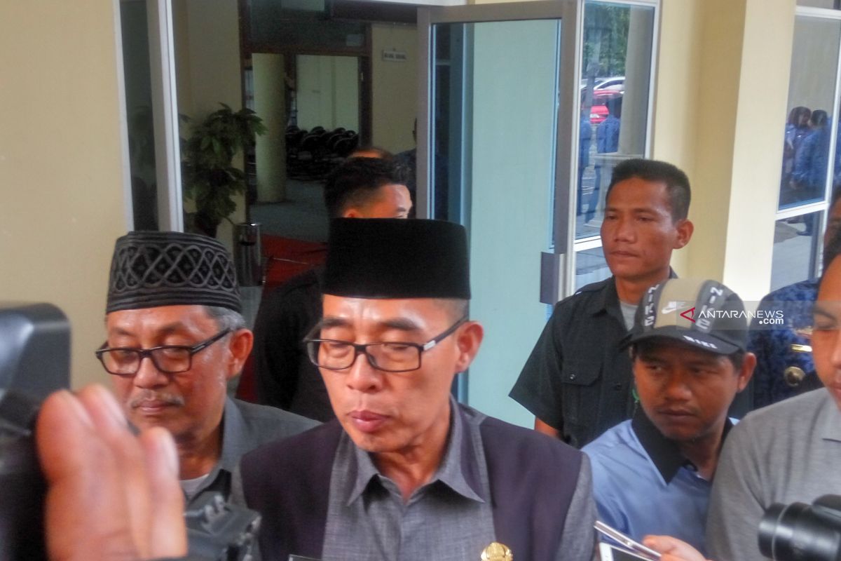 Bupati Lampung Timur berjanji buat program prorakyat