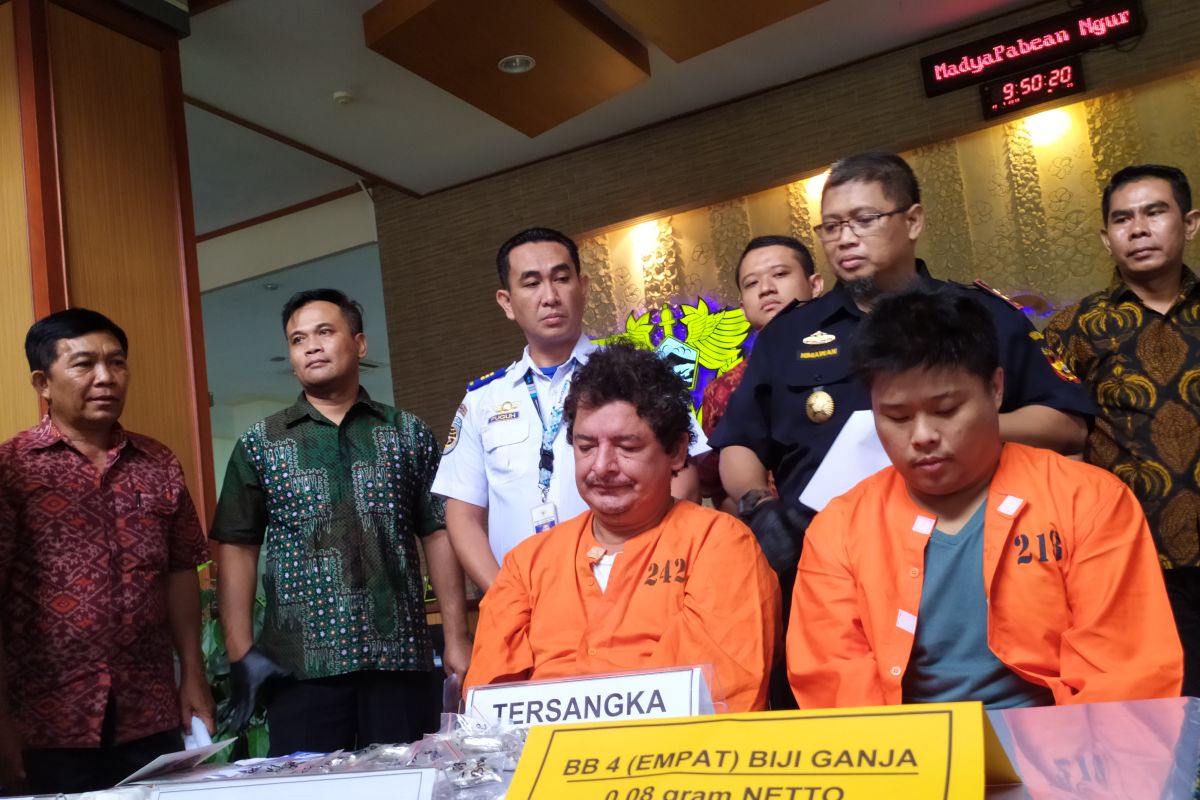 Polda Bali tangkap WNA Peru bawa 950 gram kokain