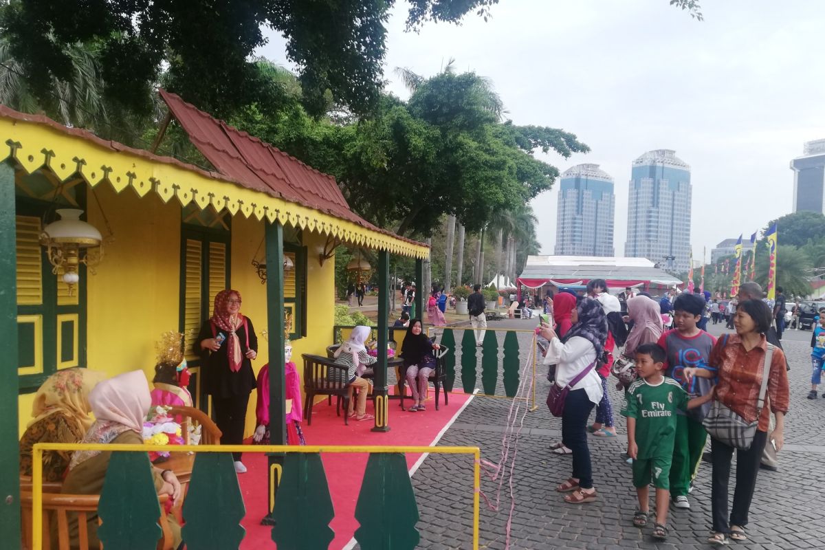 Belum resmi dibuka, warga sudah padati Lebaran Betawi