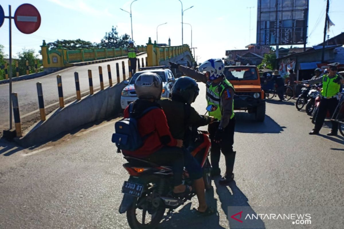 Pelanggar jalur satu arah di Jembatan Antasan ditindak tegas