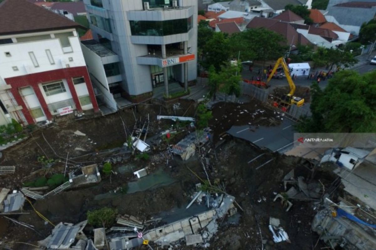 Polda akui pelimpahan tahap kedua amblesnya Jalan Gubeng ada kendala