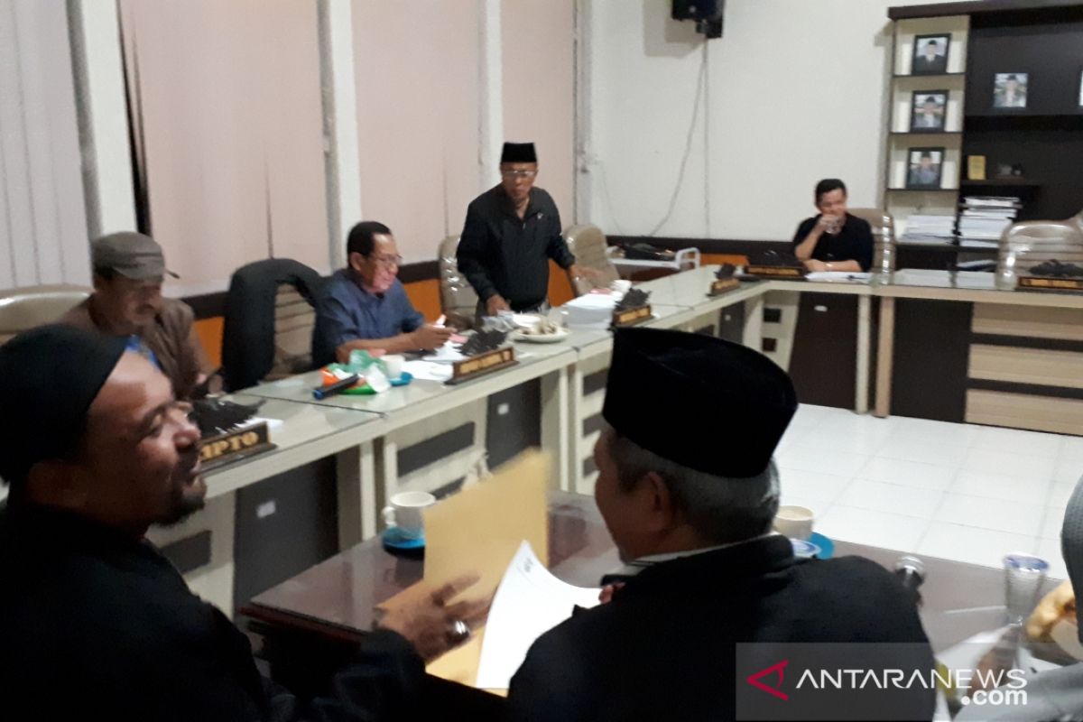 Ketua DPRD Palu usul minta mobnas lama diganti baru