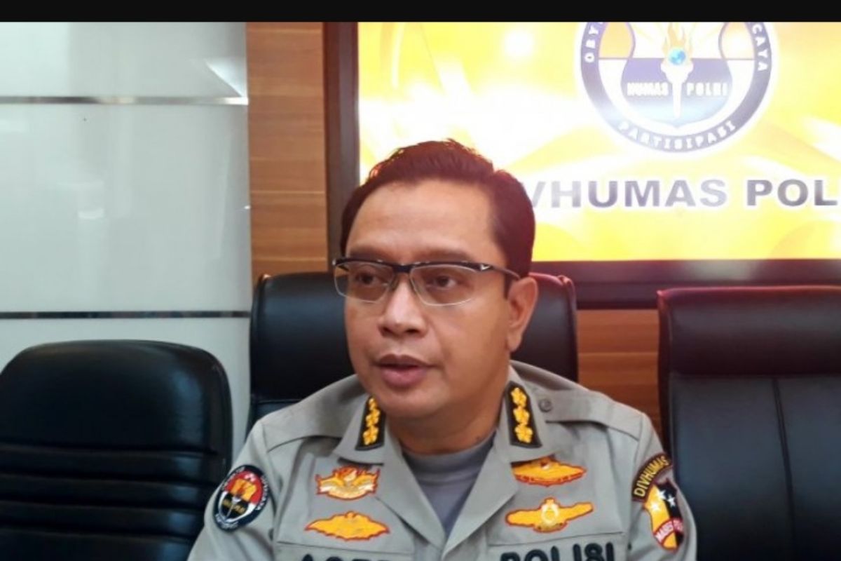 Polisi baku tembak dengan kelompok kriminal bersenjata