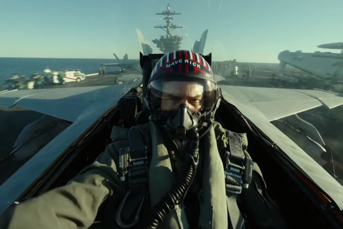 Tom Cruise bikin penggemar terkejut dengan trailer 