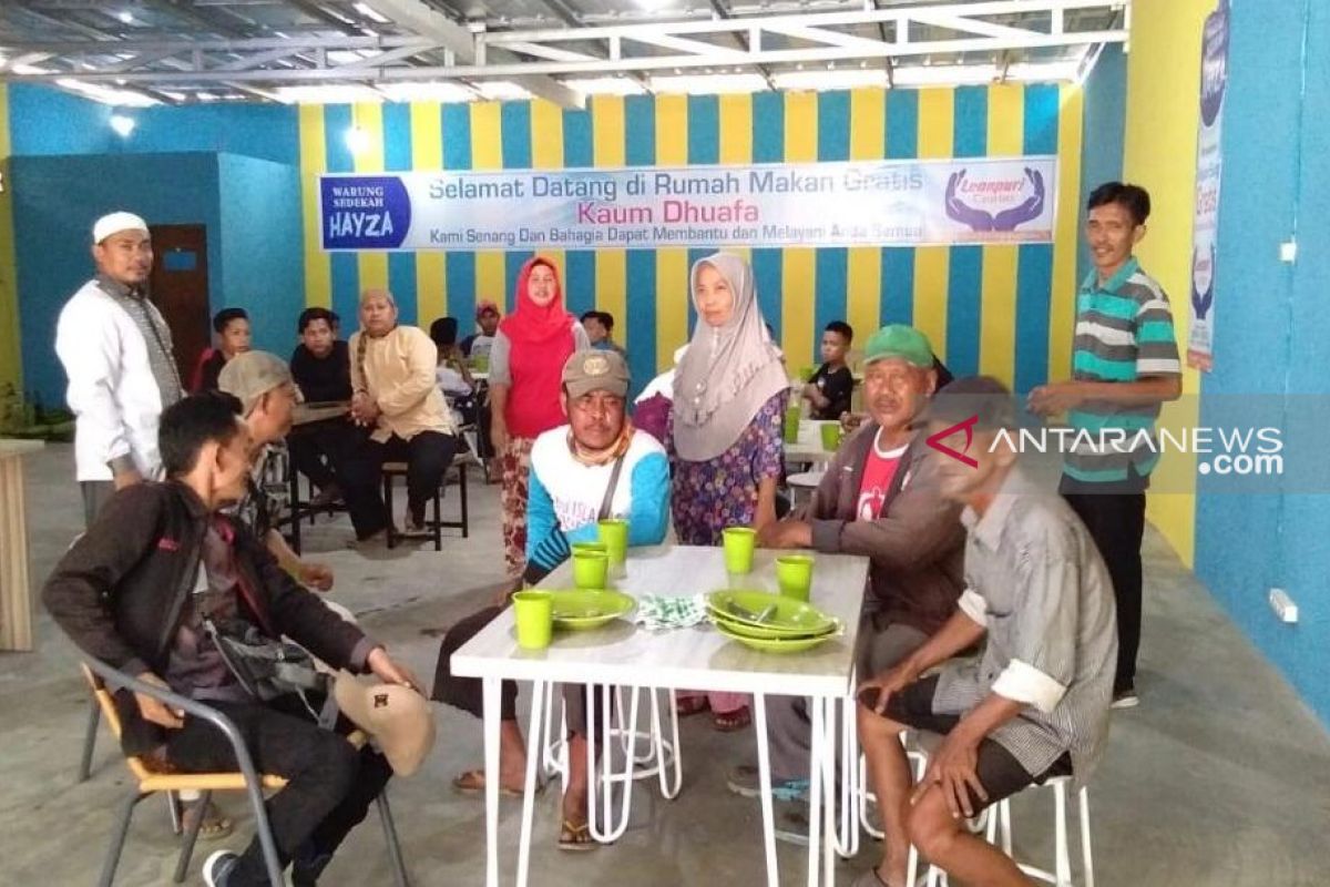 Yayasan Leanpuri Foundation buka rumah makan gratis di Palembang