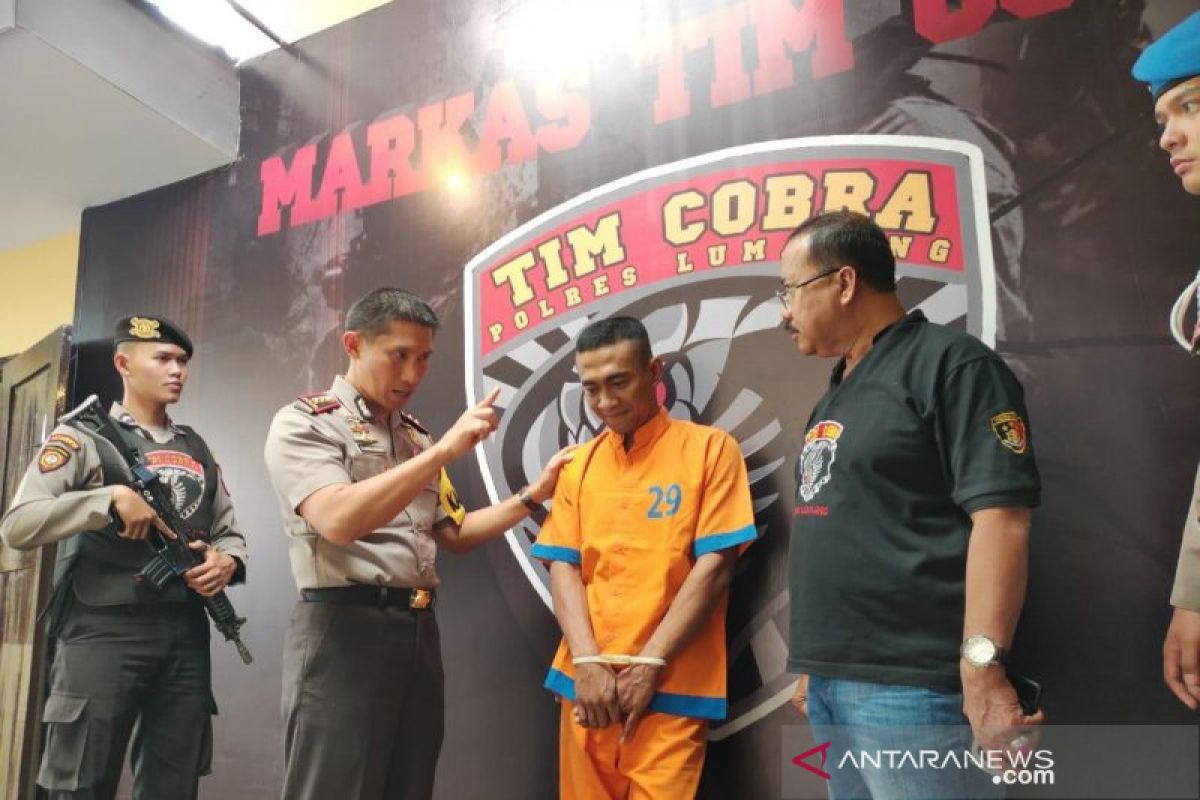 Tim Cobra Polres Lumajang menetapkan tiga tersangka pembalakan liar