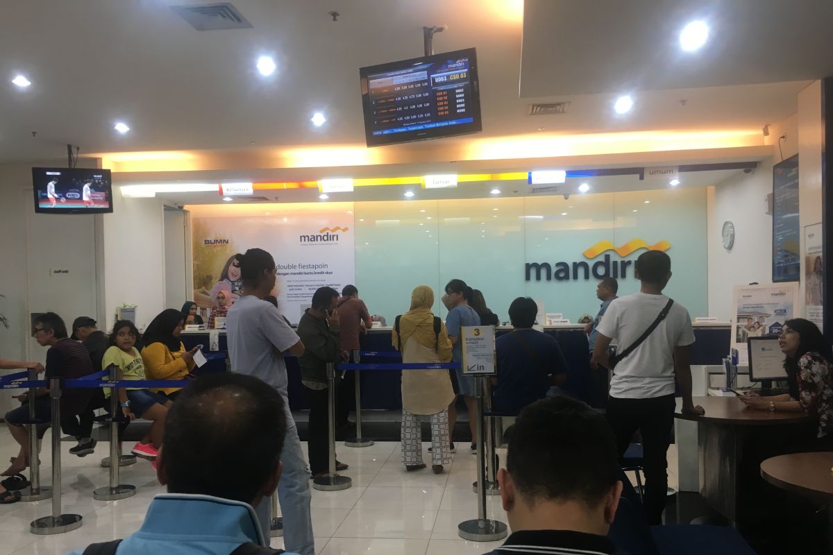 Seluruh layanan Bank Mandiri kembali normal