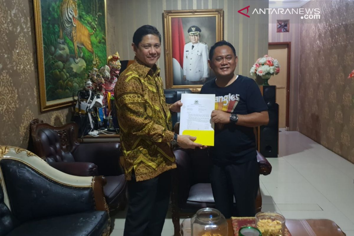 DPP Golkar serahkan rekom bakal calon wabup kepada Bupati Bekasi