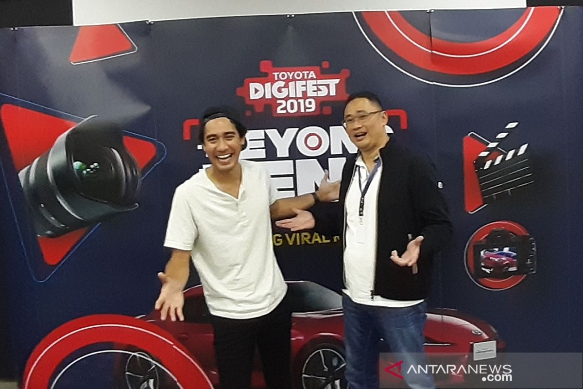 Zach King ungkap mobil pertamanya: Toyota Prius hadiah dari kakek