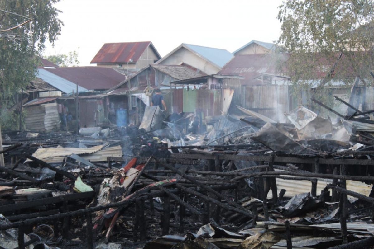 Kebakaran kembali landa belasan rumah di Pasar Umbut Kelapa Tembilahan
