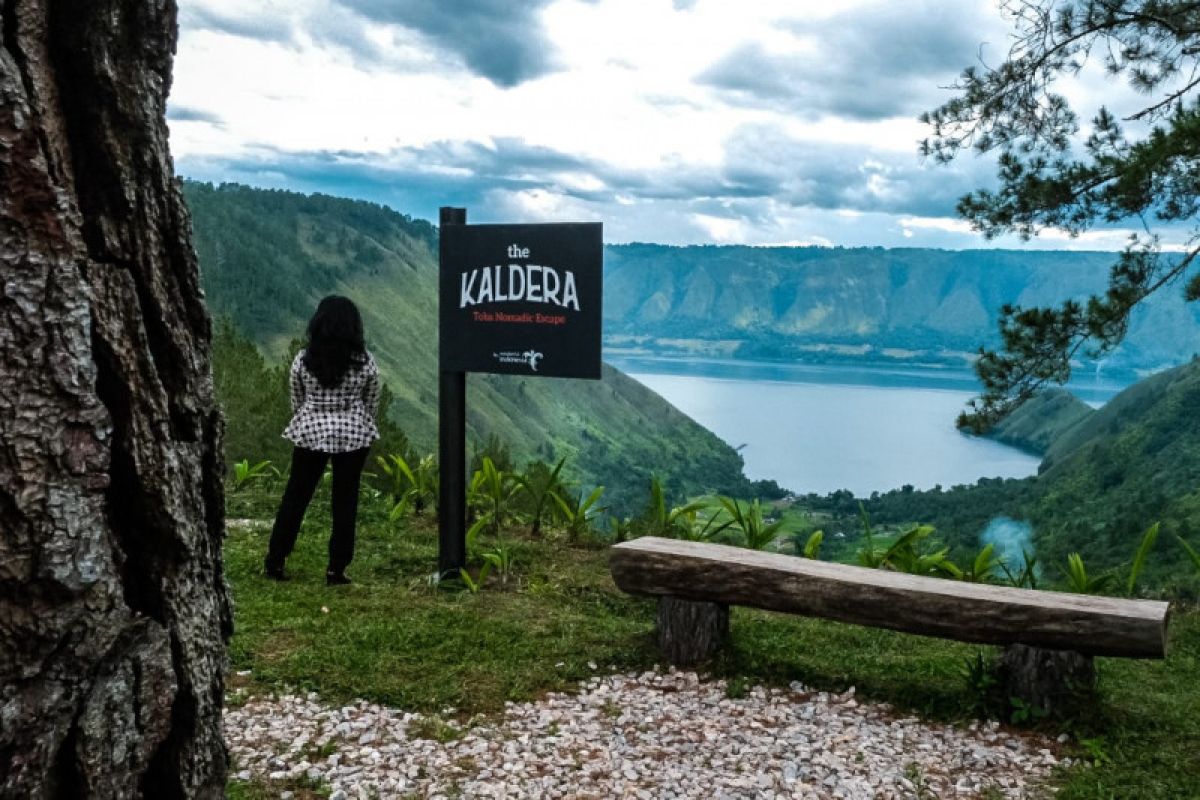 Danau Toba dikembangkan menuju destinasi wisata kelas dunia