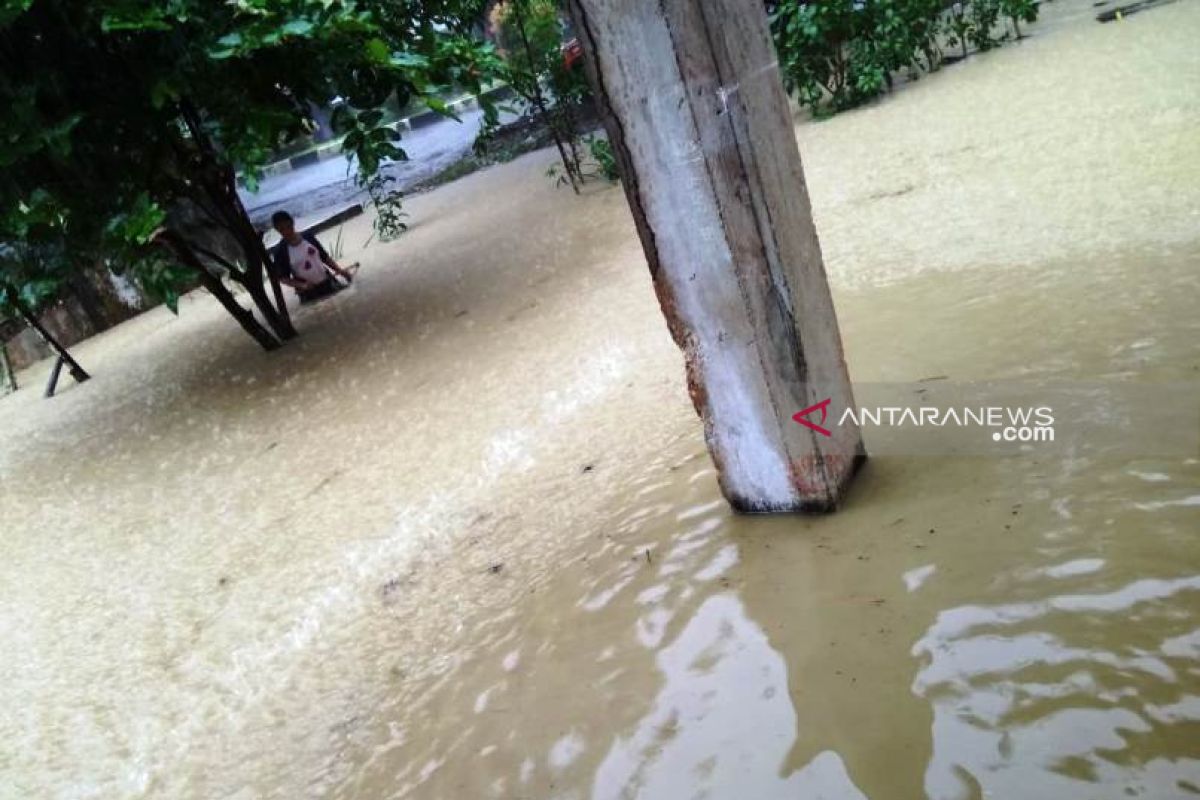 Banjir dan longsor landa Simeulue Aceh