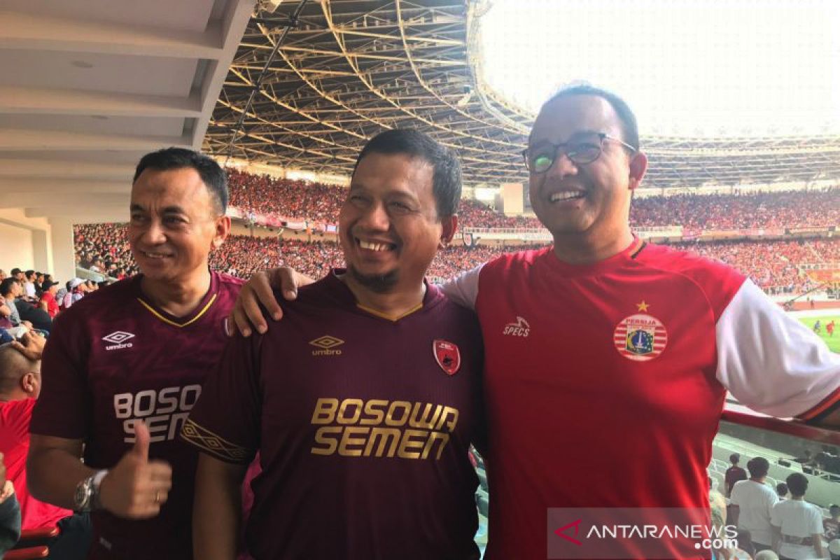 Iqbal-Anies Baswedan nonton langsung final Piala Indonesia