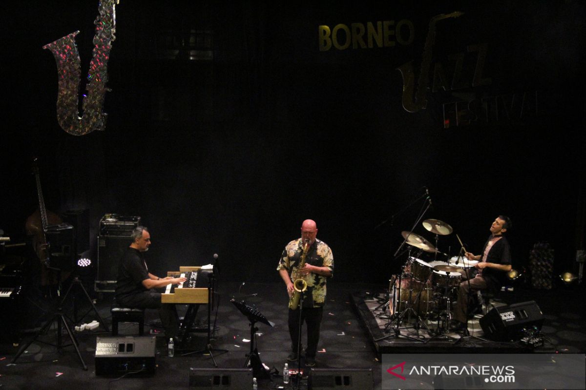 Aksi Alberto Marsico Trio pukau penonton Borneo Jazz Festival 2019