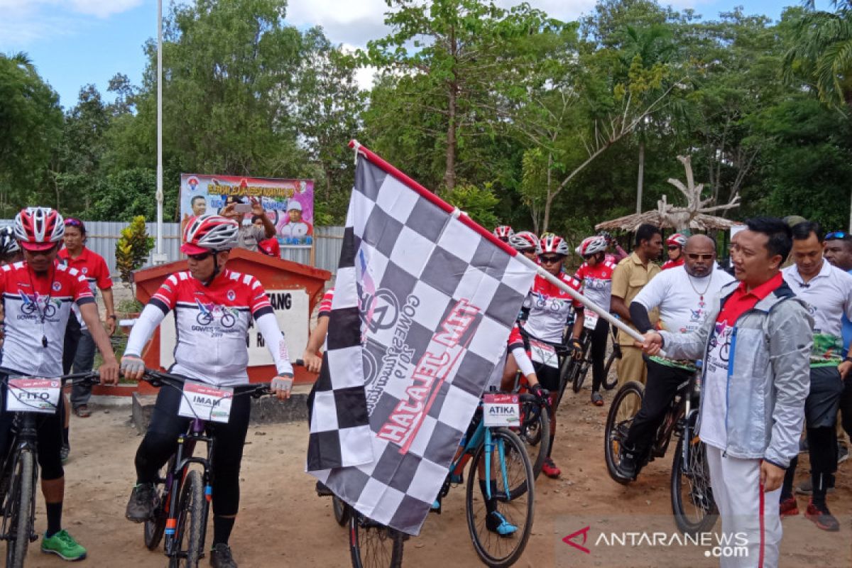 Menpora lepas Jelajah Nusantara 2019 dari Titik 0 KM  Sota Merauke