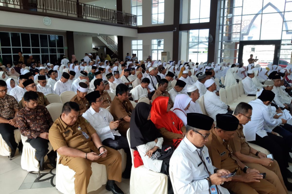 445 JCH kloter 9 embarkasi Batam bergerak Ke Mekkah