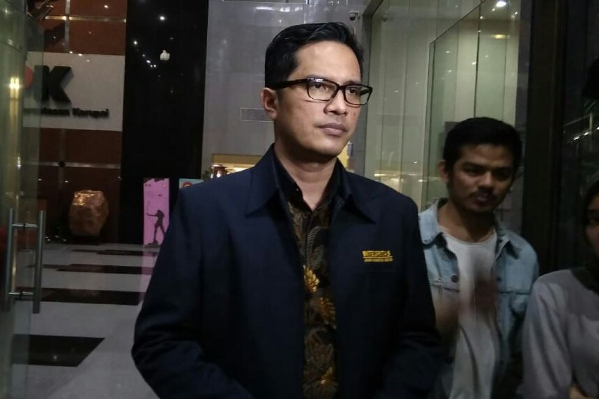 Dua saksi kasus pengadaan QCC Pelindo II di panggil KPK