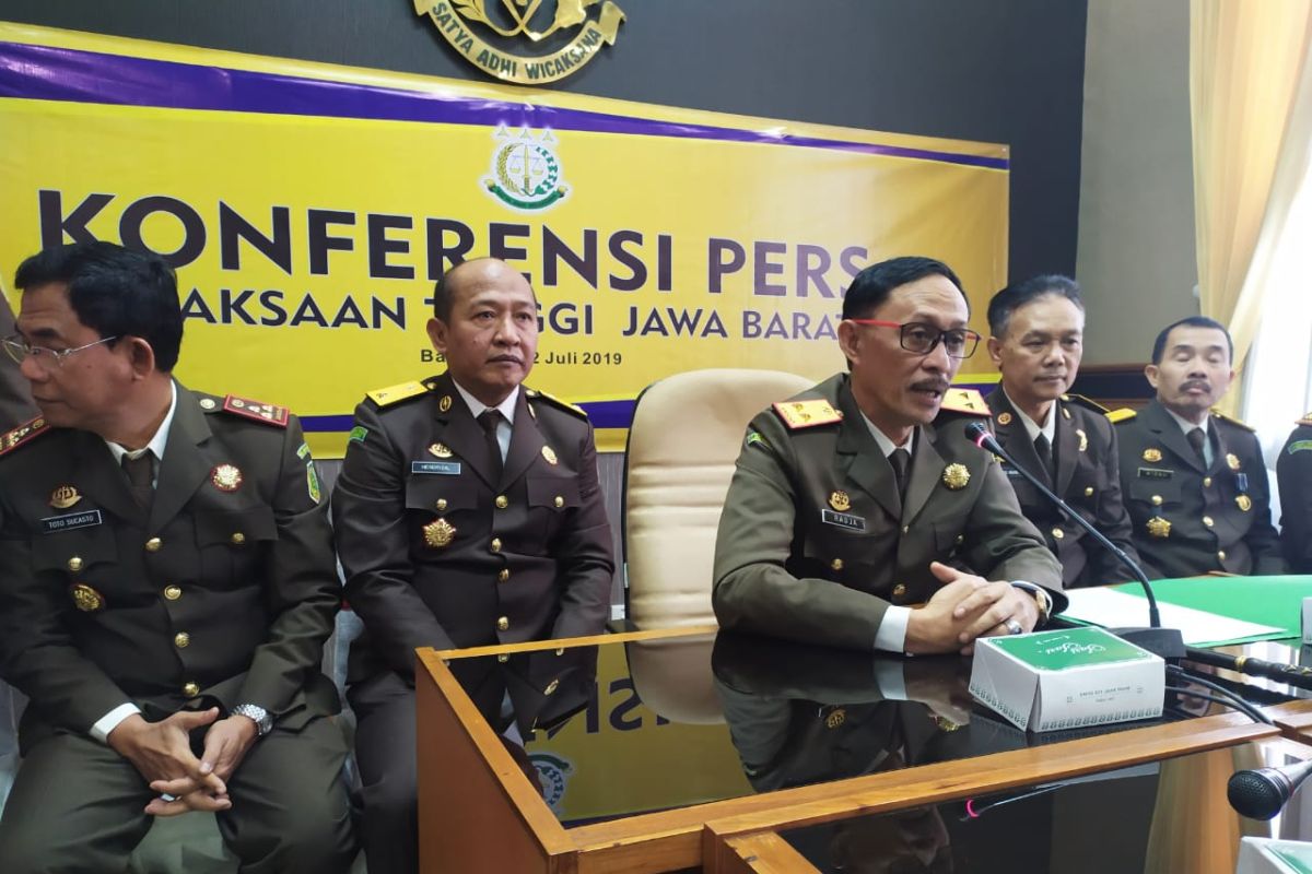 Kejari Kota Bandung tetapkan Dirut PD Pasar sebagai tersangka korupsi